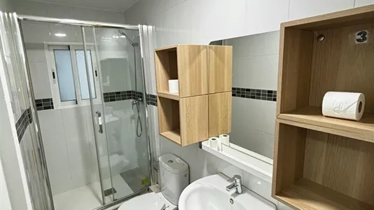 Rooms in Manises - photo 10