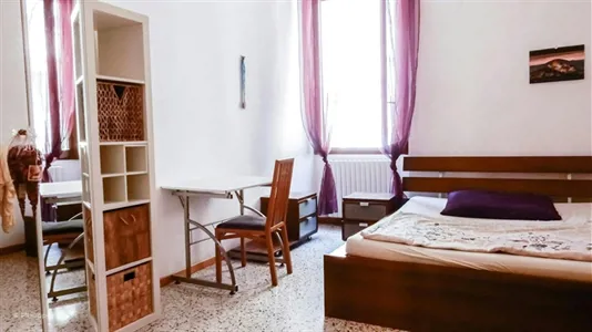 Rooms in Verona - photo 1