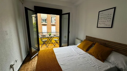 Rooms in Madrid Carabanchel - photo 5