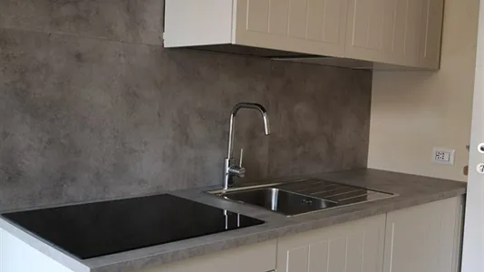 Rooms in Milano Zona 2 - Stazione Centrale, Gorla, Turro, Greco, Crescenzago - photo 7
