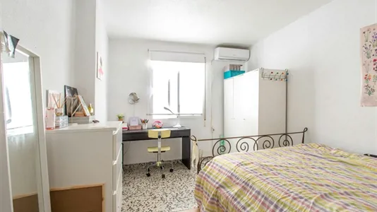 Rooms in Murcia - photo 2