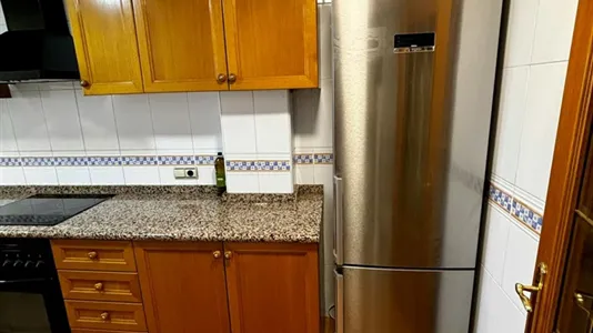 Rooms in Manises - photo 4