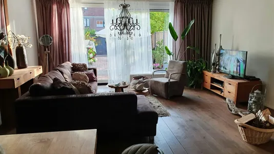 Houses in Location is not specified - photo 9