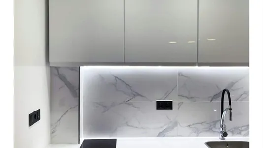 Rooms in Madrid Centro - photo 10