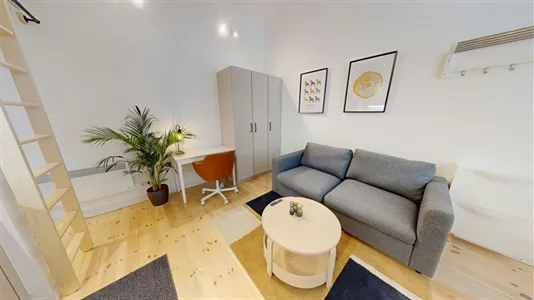 Apartments in Berlin Charlottenburg-Wilmersdorf - photo 4