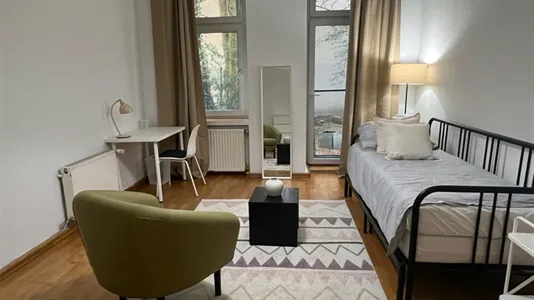Rooms in Location is not specified - photo 1