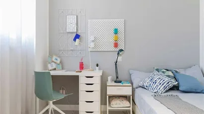 Room for rent in Milano Zona 5 - Vigentino, Chiaravalle, Gratosoglio, Milan