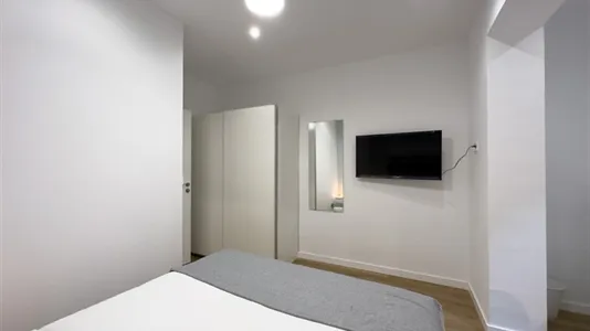 Rooms in Barcelona Eixample - photo 5