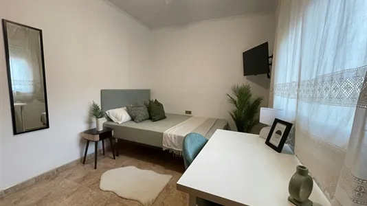 Rooms in Esplugues de Llobregat - photo 4