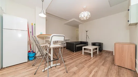 Rooms in Madrid Retiro - photo 9