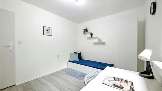 Rooms in Location is not specified - photo 1