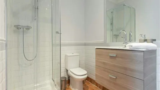 Rooms in Madrid Centro - photo 6