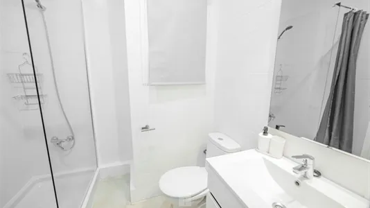 Rooms in Barcelona Les Corts - photo 8