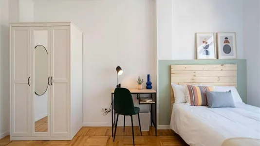 Rooms in Madrid Chamberí - photo 4