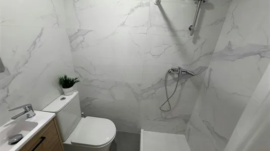 Rooms in Madrid Puente de Vallecas - photo 10