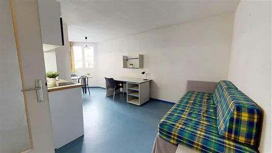 Apartments in Lyon - photo 4