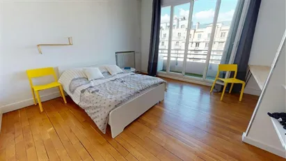 Room for rent in Grenoble, Auvergne-Rhône-Alpes