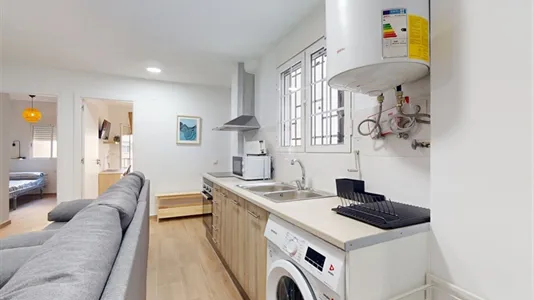 Rooms in Valencia Ciutat Vella - photo 8