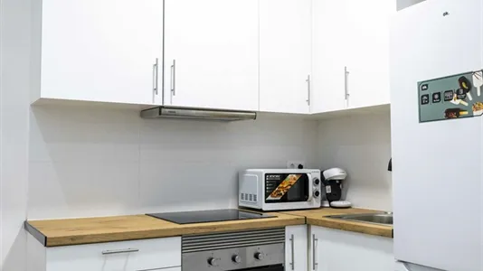 Rooms in Barcelona Sants-Montjuïc - photo 7