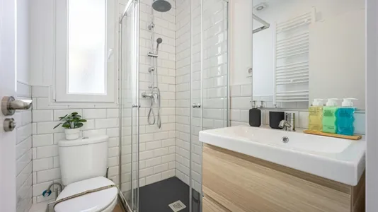 Rooms in Madrid Centro - photo 8