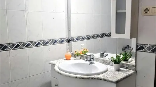 Rooms in Moncada - photo 8