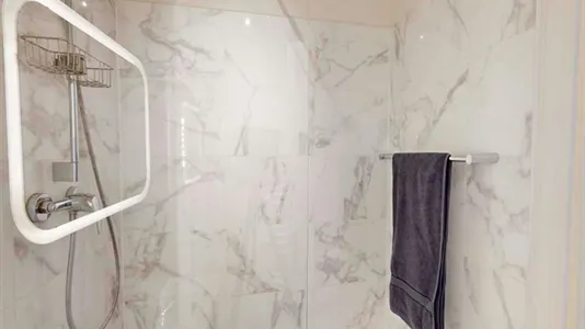 Rooms in Lyon - photo 9