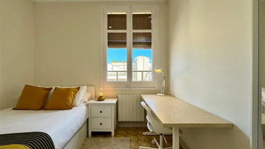 Rooms in Barcelona Eixample - photo 2