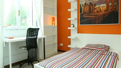 Room for rent in Milano Zona 6 - Barona, Lorenteggio, Milan