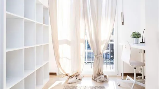 Rooms in Milano Zona 8 - Fiera, Gallaratese, Quarto Oggiaro - photo 7