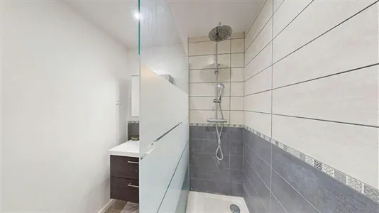 Rooms in Lyon - photo 10
