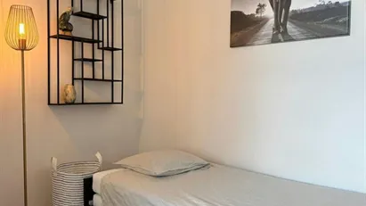 Room for rent in Brussels Sint-Jans-Molenbeek, Brussels