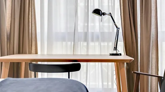 Rooms in Madrid Centro - photo 5