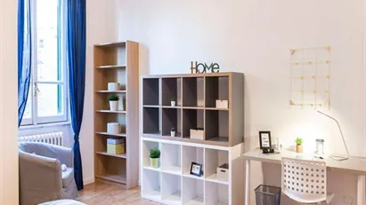 Room for rent in Milano Zona 9 - Porta Garibaldi, Niguarda, Milan