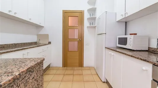 Rooms in Valencia Camins al Grau - photo 10