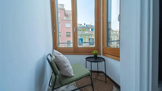 Rooms in Barcelona Eixample - photo 4