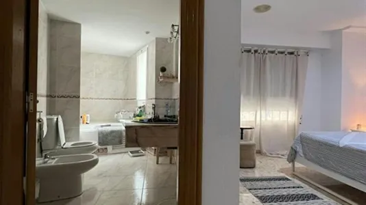 Rooms in Valencia La Zaidía - photo 8