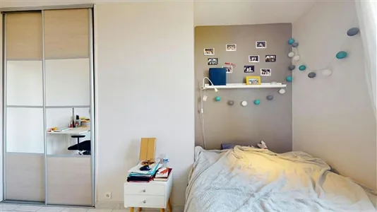 Rooms in Lyon - photo 2