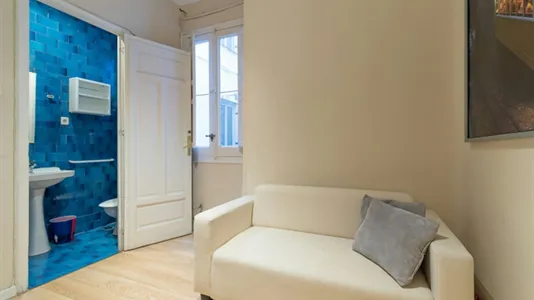 Rooms in Madrid Retiro - photo 9