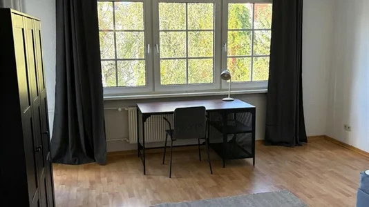 Rooms in Berlin Spandau - photo 1
