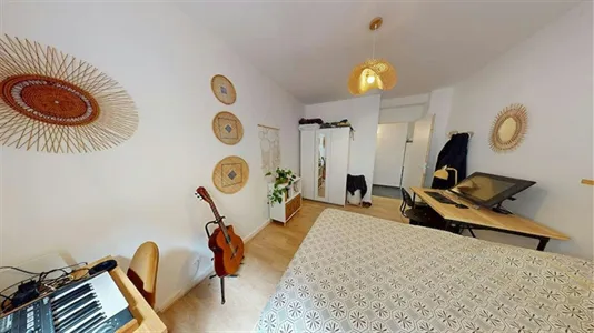 Rooms in Lyon - photo 2