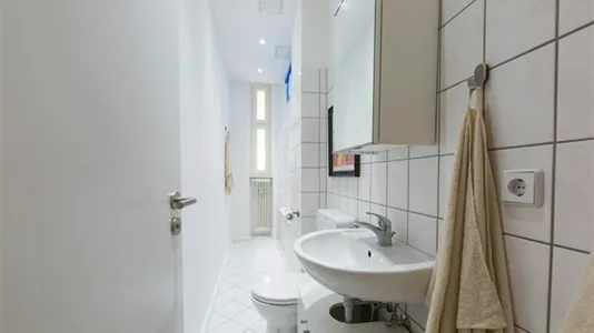 Rooms in Berlin Friedrichshain-Kreuzberg - photo 8