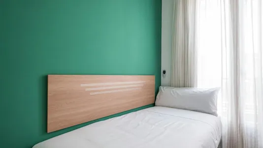 Rooms in Madrid Centro - photo 4