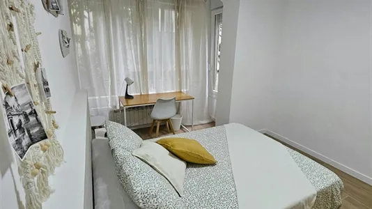 Rooms in Zaragoza - photo 2