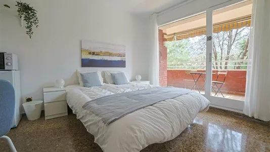 Rooms in Barcelona Sants-Montjuïc - photo 8