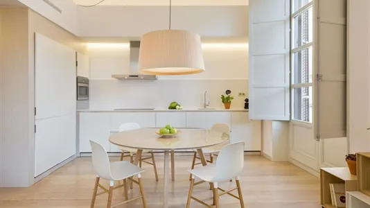 Apartments in Barcelona Ciutat Vella - photo 4