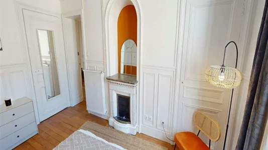 Rooms in Paris 10ème arrondissement - photo 7
