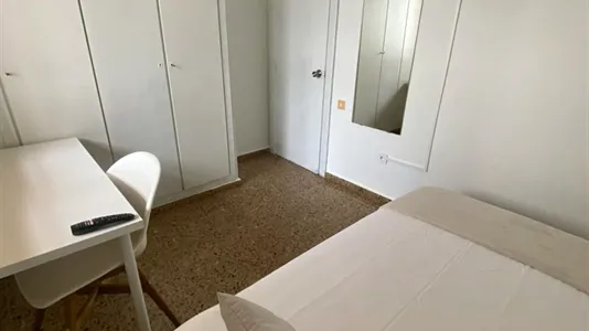 Rooms in Godelleta - photo 2