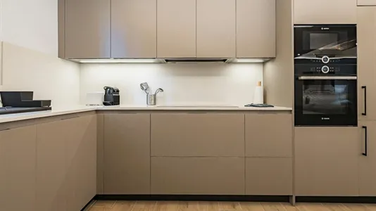 Rooms in Barcelona Sarrià-St. Gervasi - photo 10