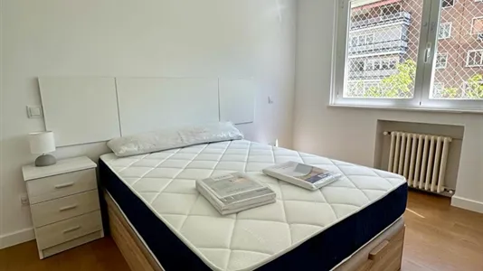 Rooms in Madrid Salamanca - photo 4