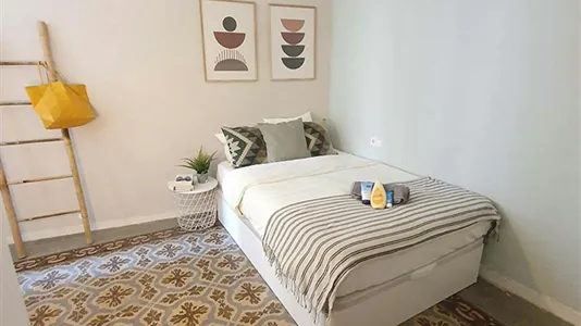 Rooms in Barcelona Eixample - photo 5